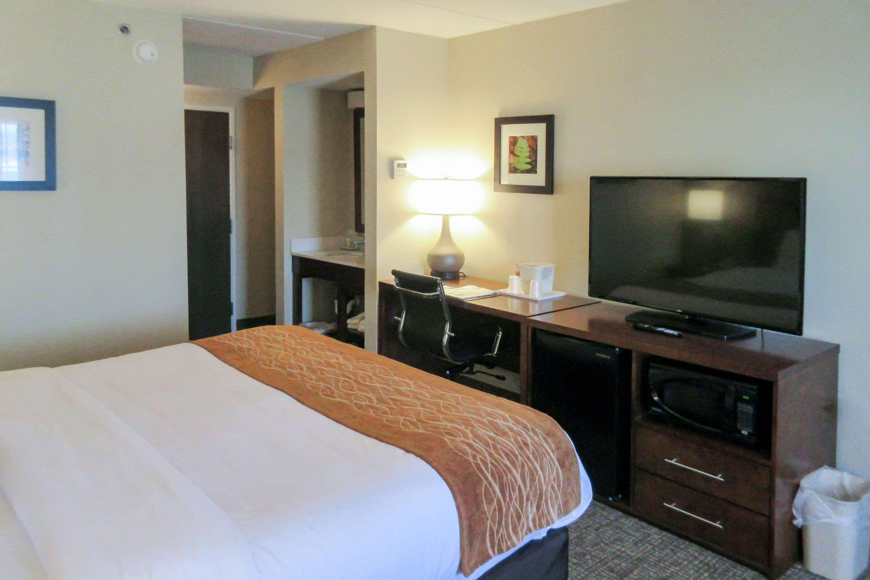 Comfort Inn & Suites Wilkes Barre - Arena Bagian luar foto