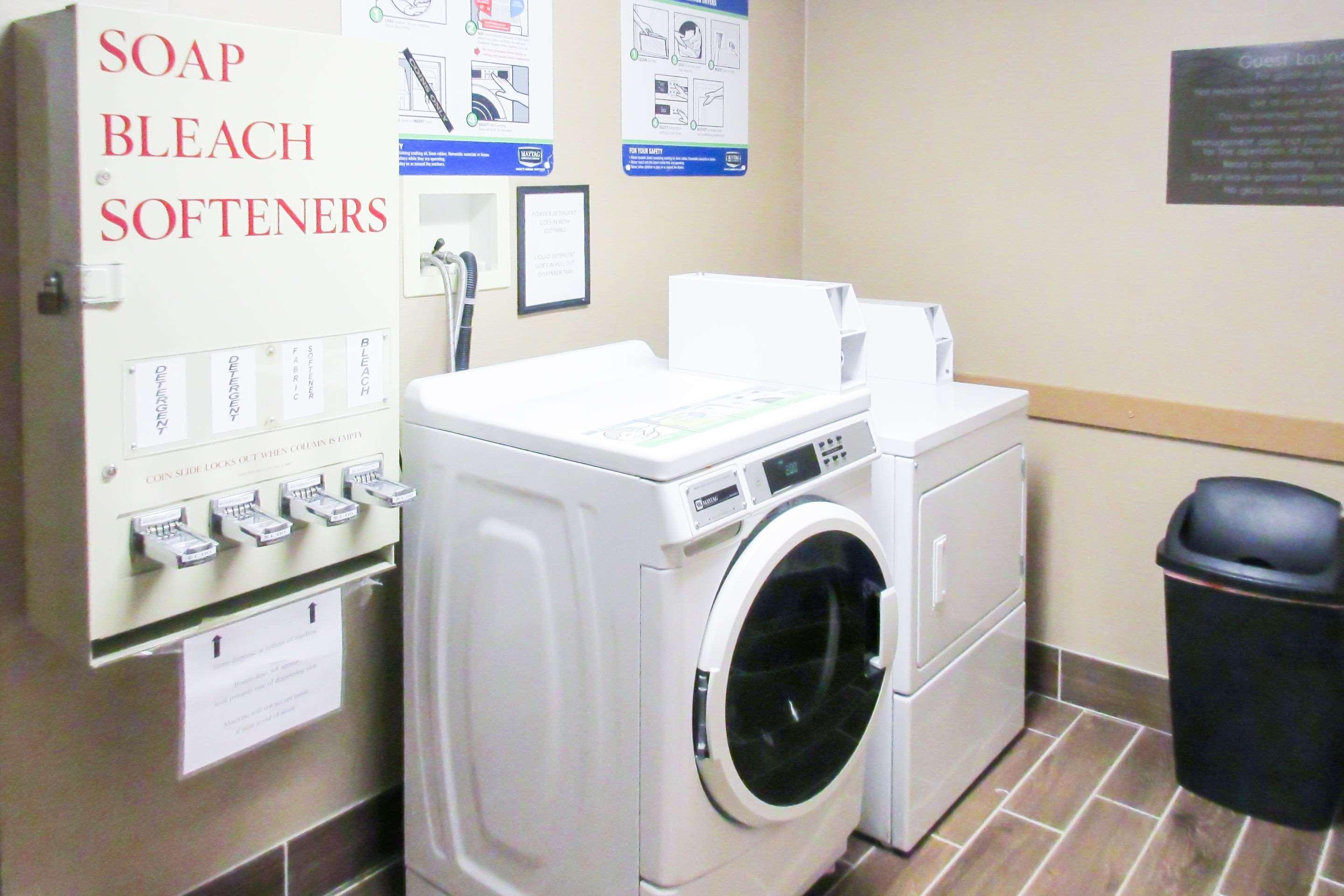 Comfort Inn & Suites Wilkes Barre - Arena Bagian luar foto