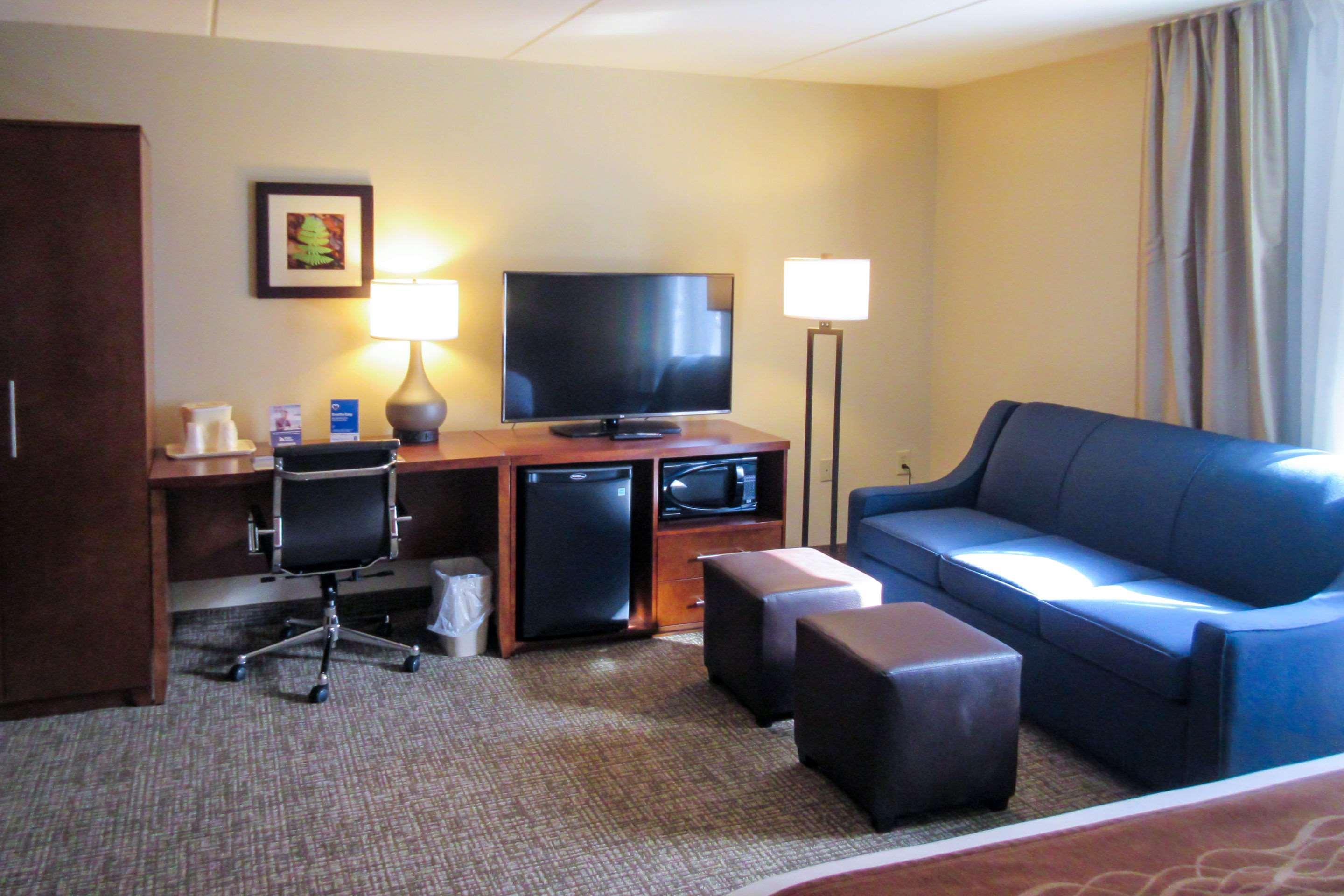 Comfort Inn & Suites Wilkes Barre - Arena Bagian luar foto