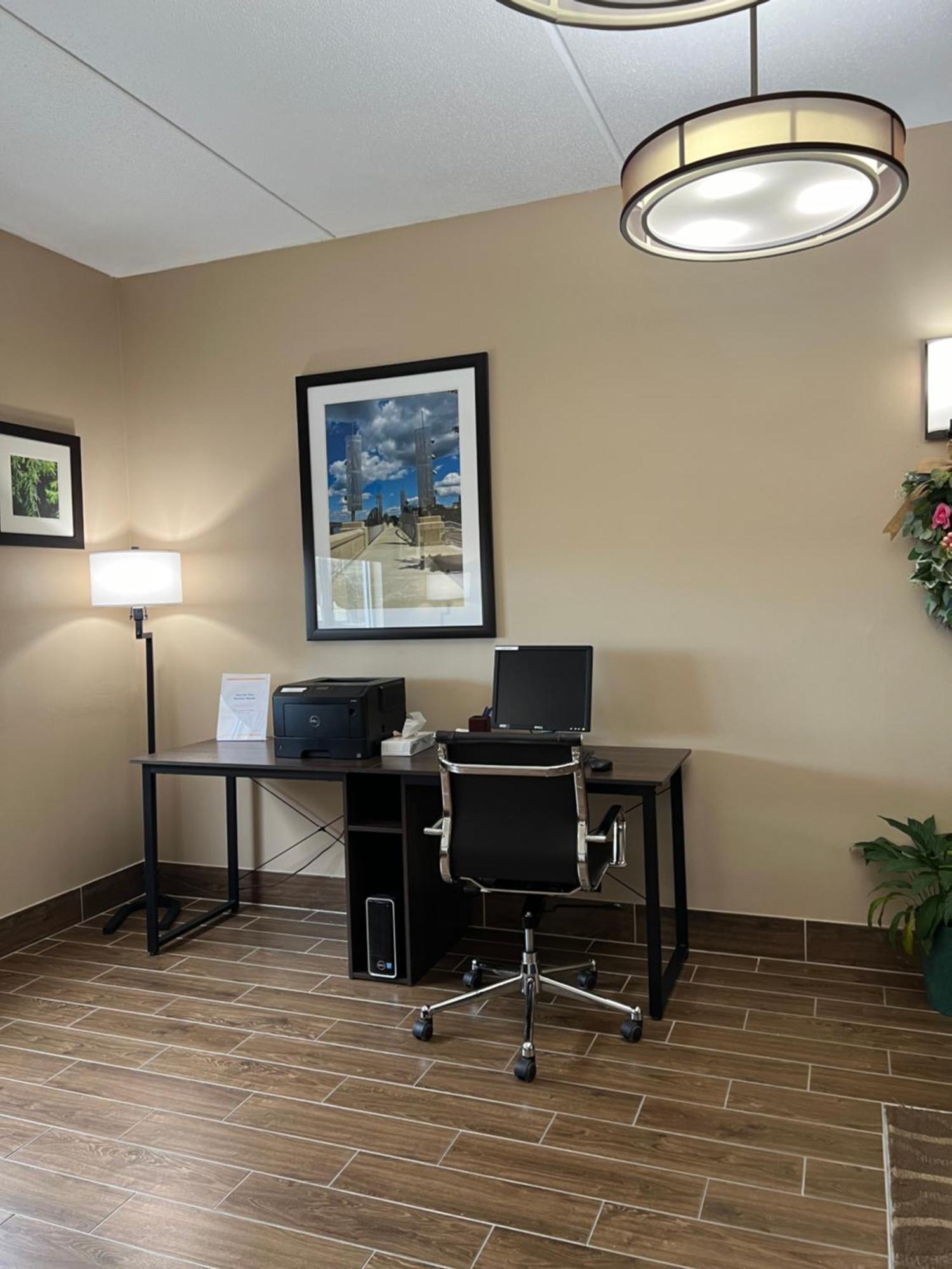 Comfort Inn & Suites Wilkes Barre - Arena Bagian luar foto