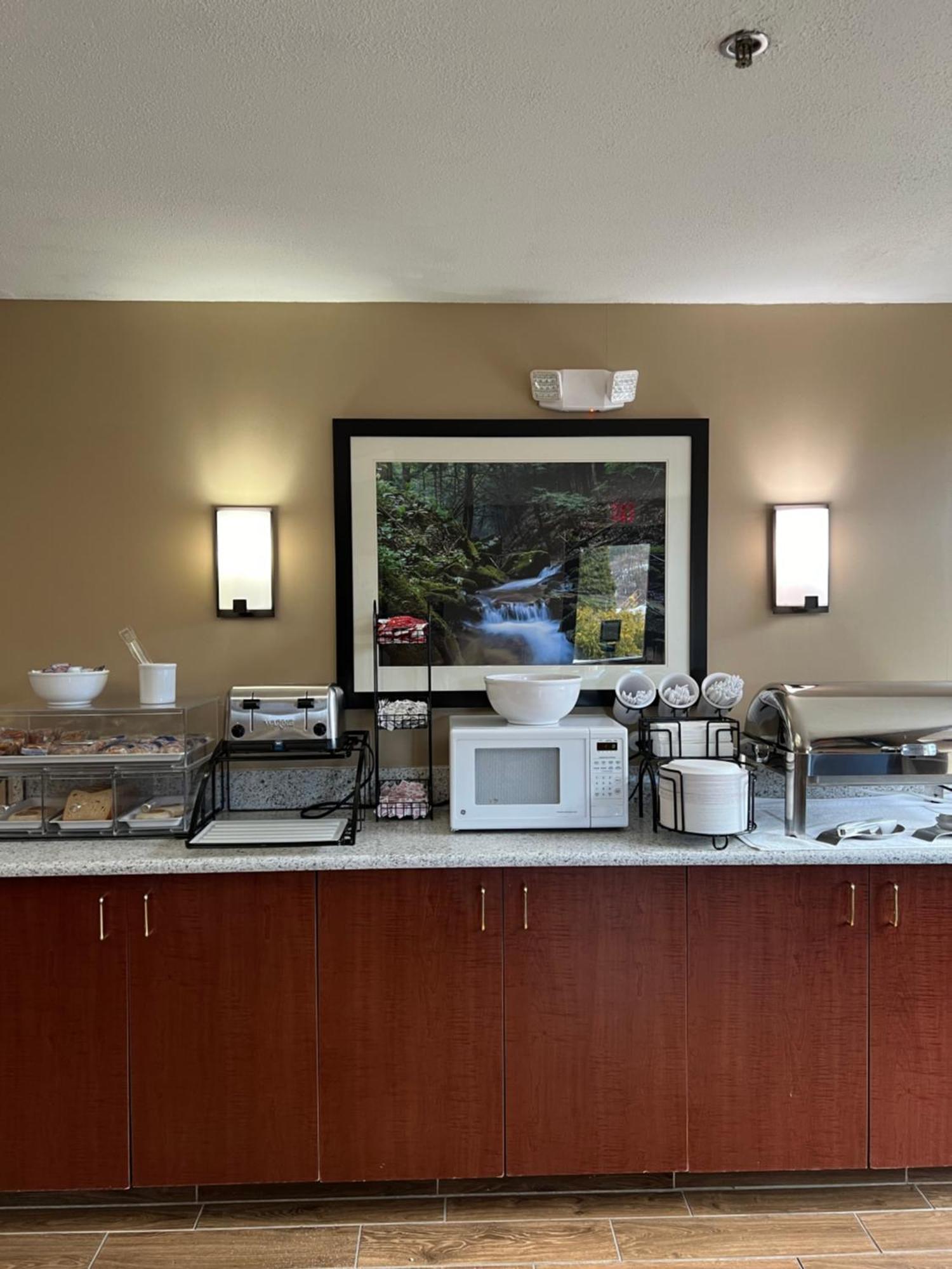 Comfort Inn & Suites Wilkes Barre - Arena Bagian luar foto