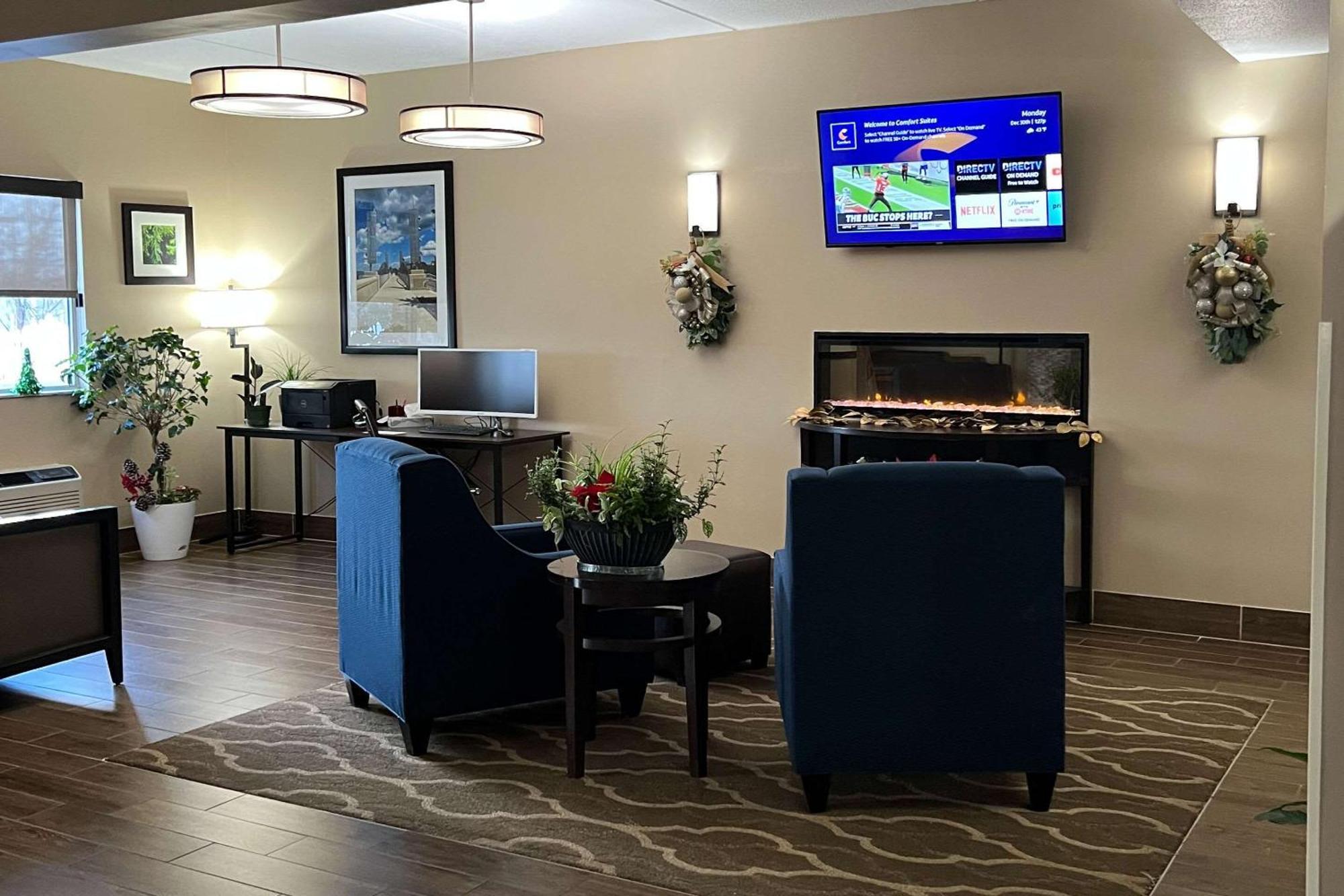 Comfort Inn & Suites Wilkes Barre - Arena Bagian luar foto